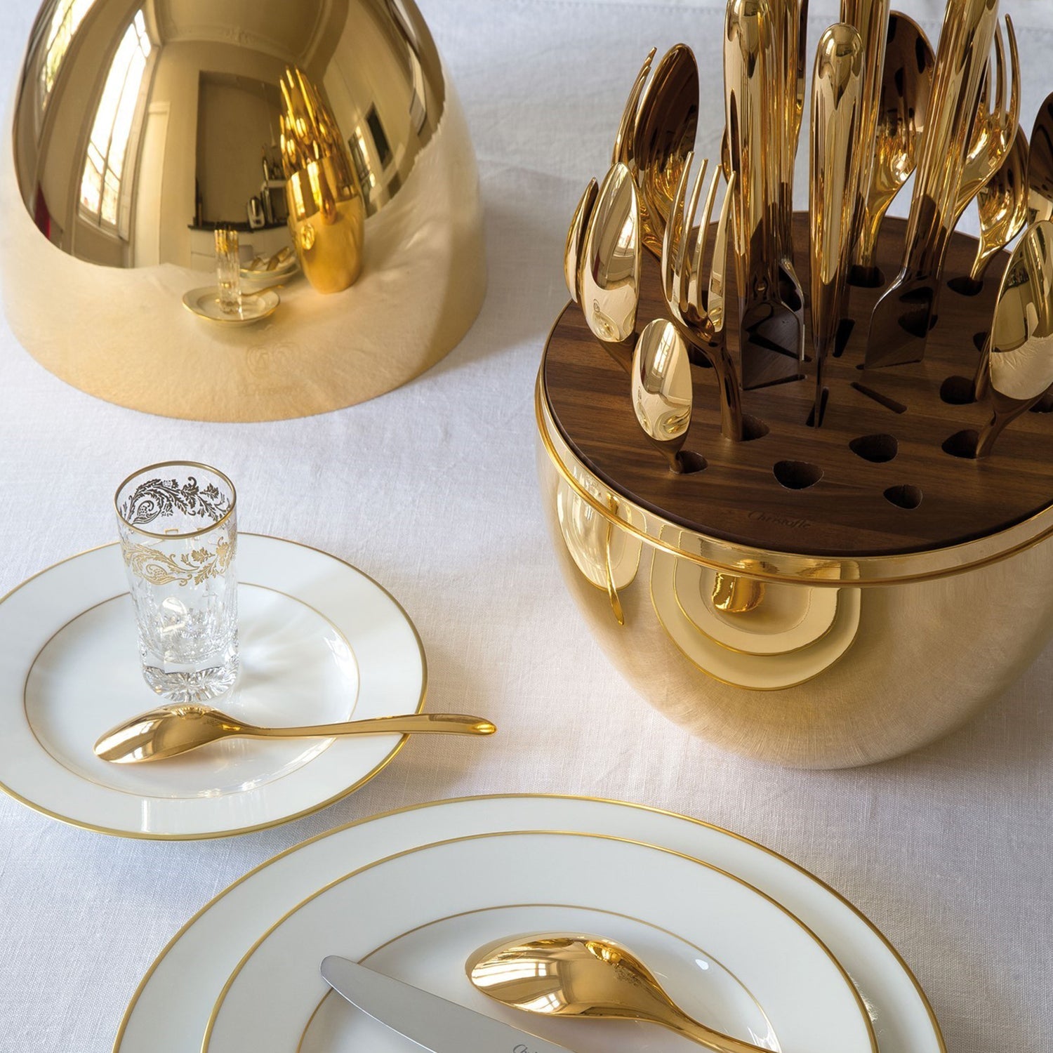 Premium Cutlery Set 24 Pcs with Oval Shaped Stand | Beautiful Stylish Oval Designed Cutlery Sets, Egg-Shaped Luxury Spoon Holder Set  (Golden / 24 pcs set)