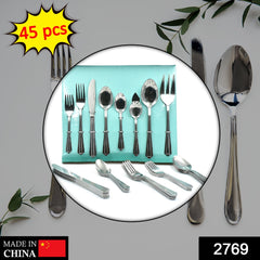 Complete set of stainless steel cutlery