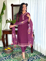 Purple Embroidered Party Wear Kurta Set – Viscose Chanderi Elegance