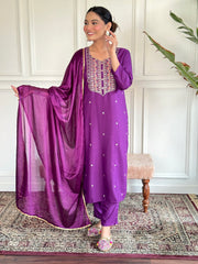 Women Embroidered Purple Kurti Set with Dupatta